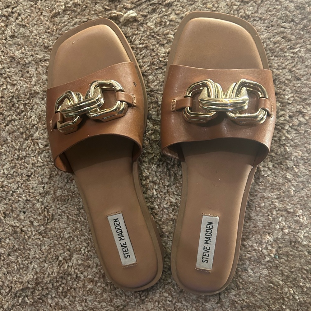 Steve Madden Brown and Gold Sandals with Chain Detail